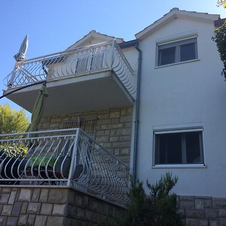 Apartmani Mima Necujam Bagian luar foto
